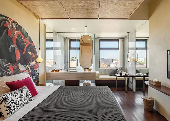 Hotel The Isvara By Cove 4*
